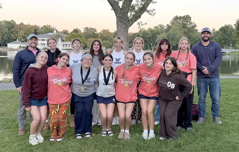 Warren tennis season winds down